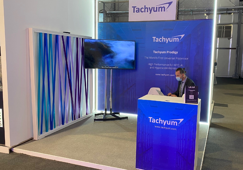 Stánok spoločnosti Tachyum na konferencii LEAP22
